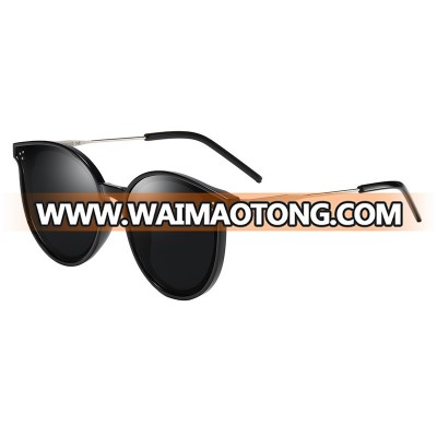 Brand Design Classic Polarized Sunglasses for women UV400